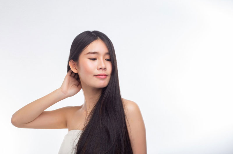 Dùng nữ trinh tử đúng cách có thể giúp mái tóc đen hơn