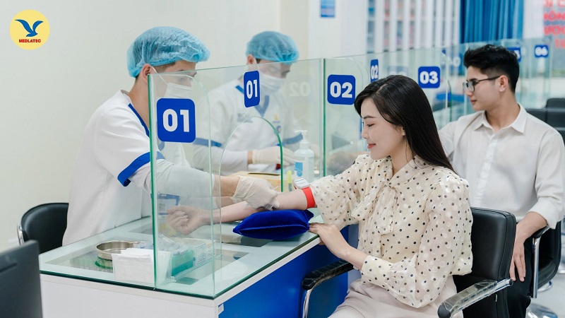 Người dân nên duy trì khám sức khỏe định kỳ ít nhất 1 lần/ năm để kiểm soát sức khỏe tốt nhất