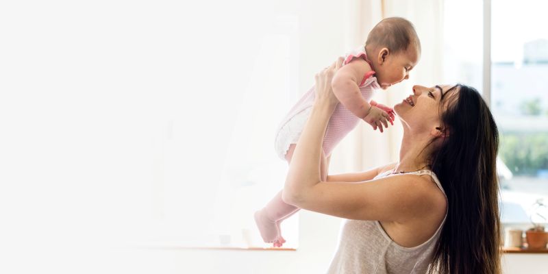 Mẹ sau sinh ăn vải đúng cách sẽ giúp bổ sung năng lượng