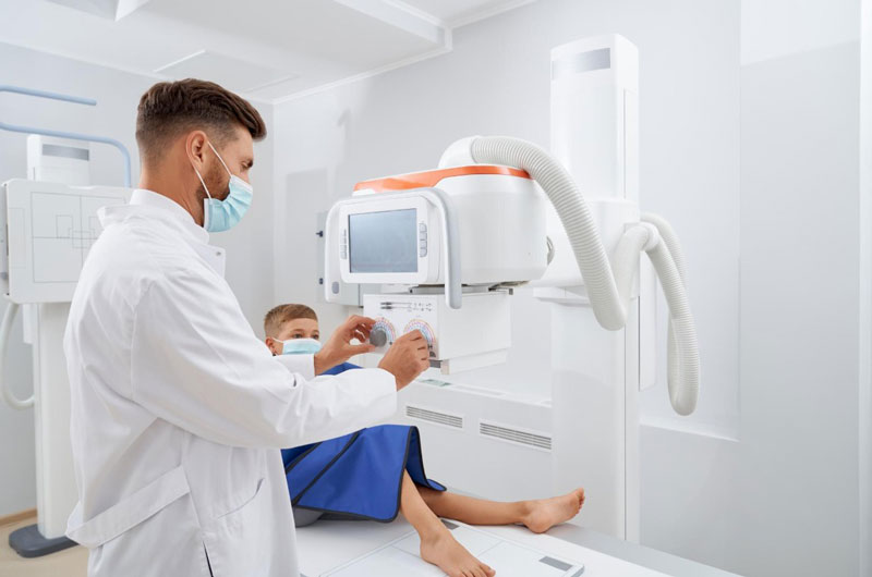 Chụp X-quang là phương pháp chẩn đoán hình ảnh phổ biến trong y học hiện đại