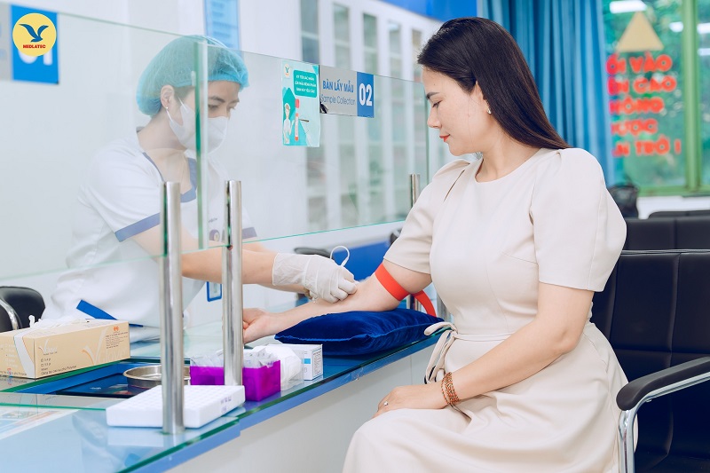 Nếu thường xuyên thèm đồ ngọt kèm mệt mỏi hoặc các dấu hiệu bất thường khác, bạn nên chủ động kiểm tra sức khỏe. 