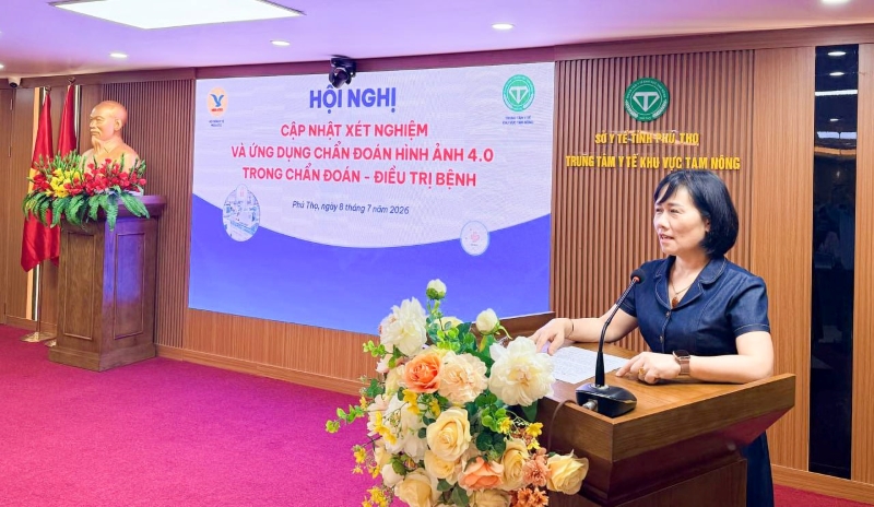 BSCKI Ngô Oanh Oanh - Giám đốc Trung tâm Y tế khu vực Tam Nông phát biểu khai mạc hội nghị