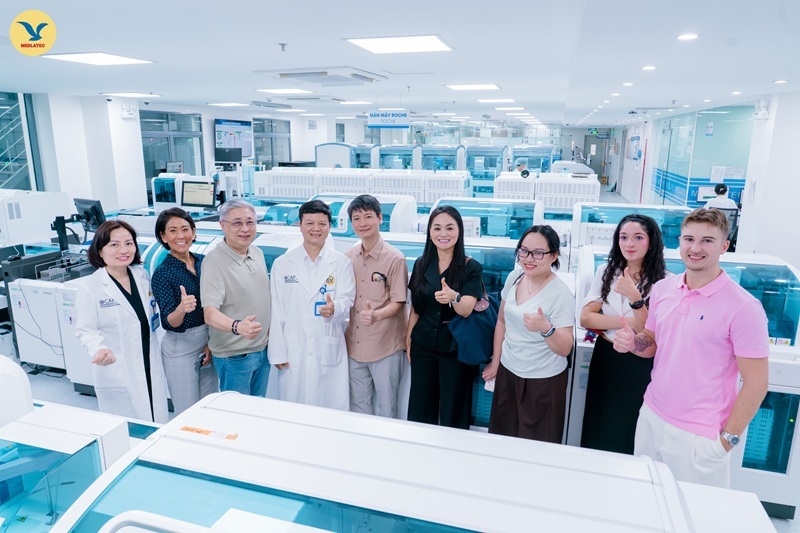 Đoàn công tác Chitta Group tham quan Trung tâm Xét nghiệm MEDLATEC