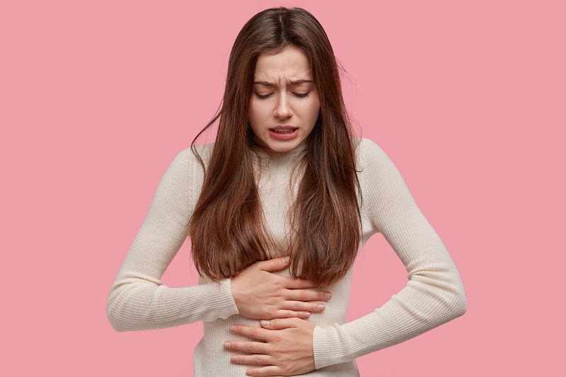 Đau bụng đi ngoài vào buổi sáng có thể liên quan đến phản xạ co bóp tự nhiên của đại tràng sau khi thức dậy. 