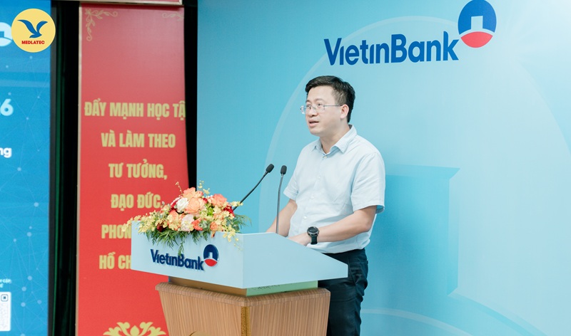 Ông Lý Thanh Thảo - Phó Bí thư Thường trực Đảng ủy VietinBank phát biểu tại chương trình