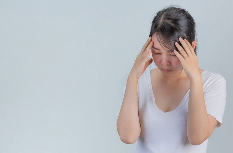 Ngộ độc viên uống vitamin A liều cao có thể gây ra hiện tượng đau đầu chóng mặt