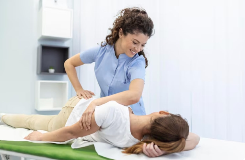 Thực hiện các bài tập đúng hướng dẫn của chuyên gia góp phần đẩy nhanh quá trình hồi phục sau điều trị