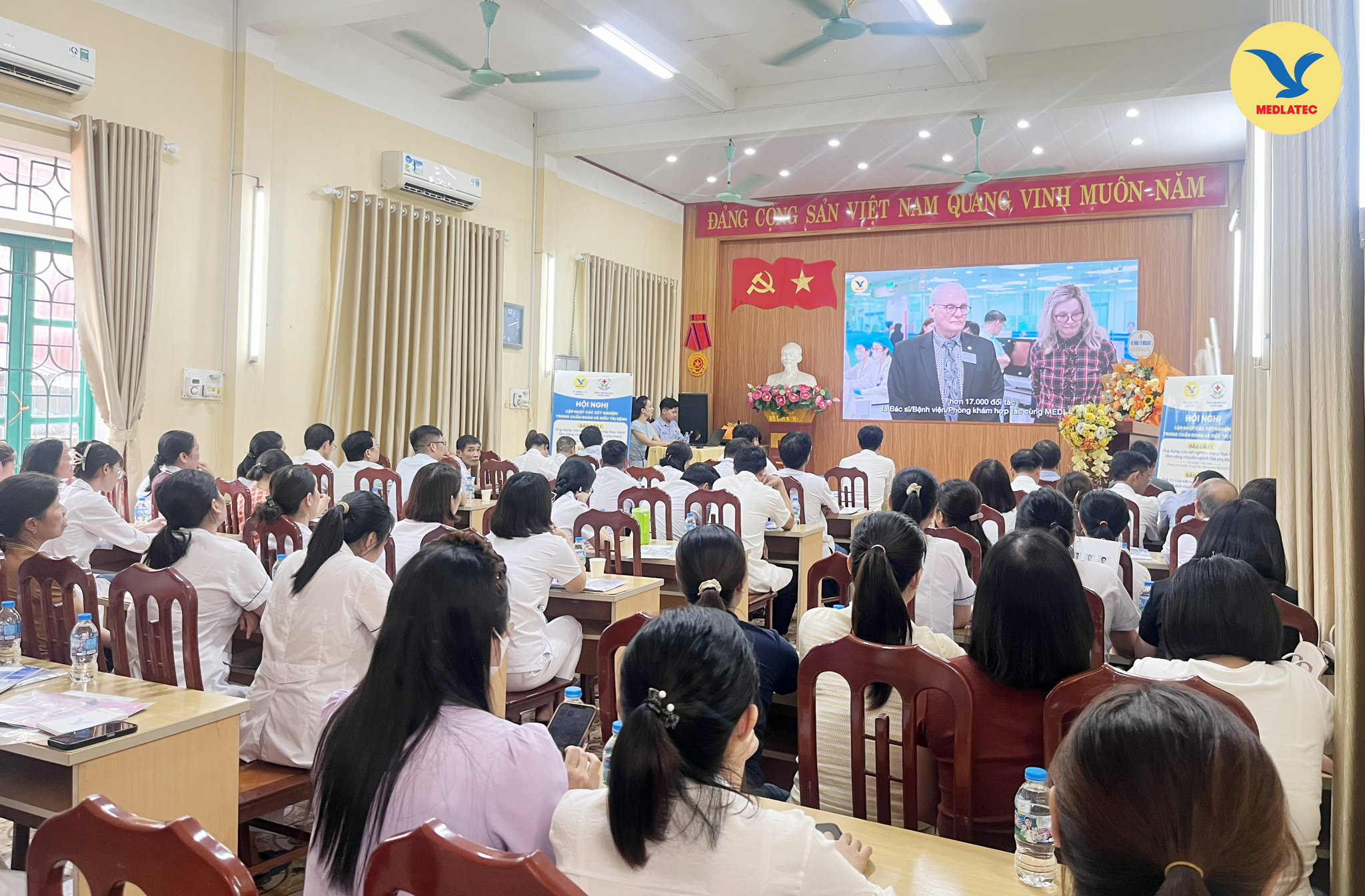 Toàn cảnh Hội nghị khoa học 