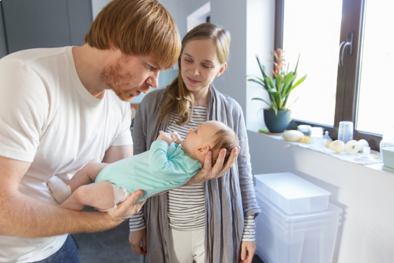 Cha mẹ cần đưa trẻ đi khám ngay nếu phát hiện các dấu hiệu bất thường