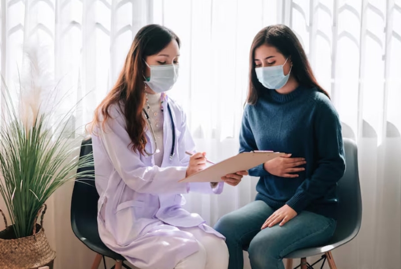 Nếu phát hiện tình trạng bụng dưới to kèm đau, rối loạn tiêu hóa hoặc tiểu tiện, bạn đọc cần thăm khám sớm