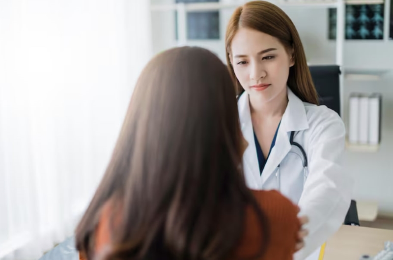 Chị em cần thăm khám ngay nếu vùng kín có mùi hôi bất thường