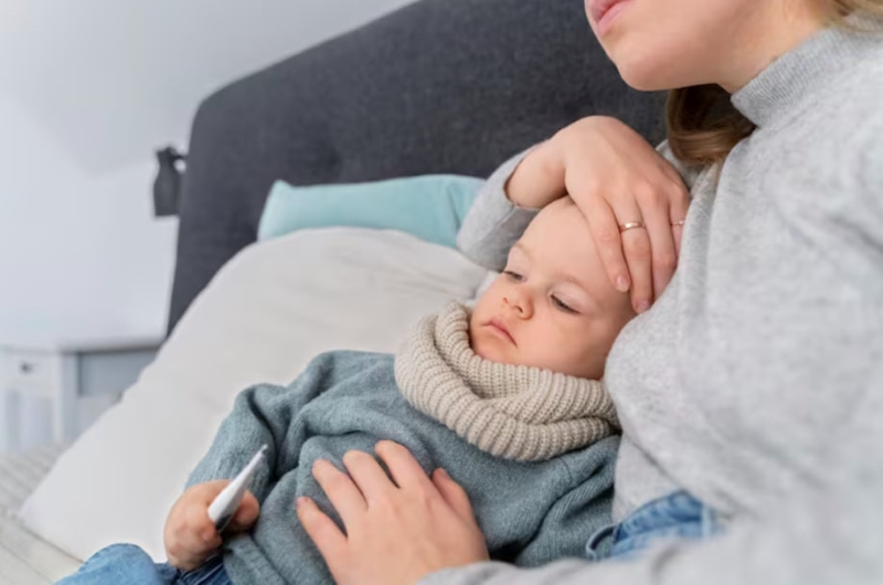 Nhiễm trùng là nguyên nhân phổ biến gây sốt ở trẻ nhỏ