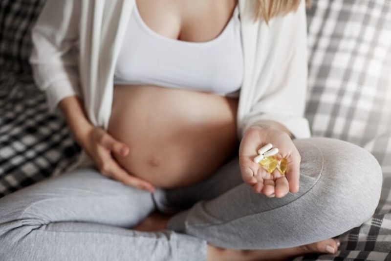 Mẹ bầu tuyệt đối không nên tự ý sử dụng các loại thuốc trị ngứa vùng kín khi chưa có chỉ định 