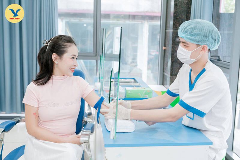 Xét nghiệm beta-hCG là biện pháp giúp xác định chính xác tình trạng mang thai 