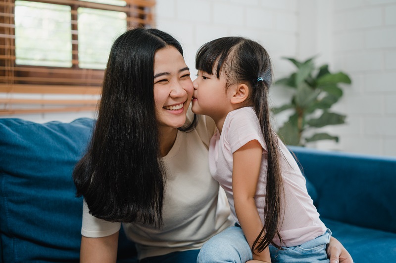 Phụ nữ mang thai và trẻ nhỏ nên được tư vấn dinh dưỡng trước khi ăn chay lâu dài.