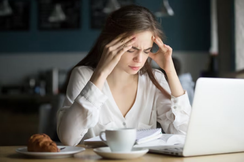 Mỗi giai đoạn, người bệnh mắc sốt mò có những triệu chứng khác nhau
