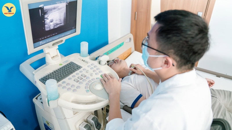 Người bệnh cần tái khám định kỳ bằng siêu âm và xét nghiệm để đánh giá hiệu quả điều trị