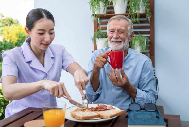 Duy trì chế độ dinh dưỡng và tập luyện cho người bệnh Parkinson trong quá trình sử dụng thuốc 