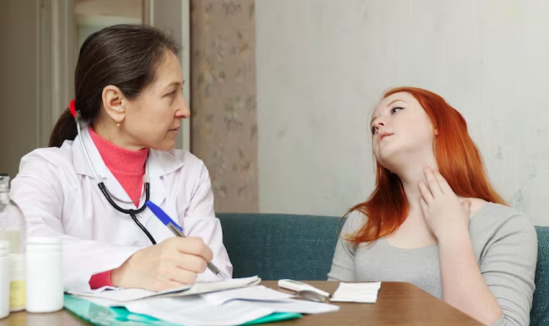 Suy giáp là tình trạng tuyến giáp không sản xuất đủ hormone cần thiết cho cơ thể