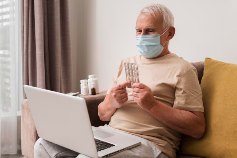 Người cao tuổi là đối tượng cần theo dõi chặt chẽ khi sử dụng thuốc Enalapril