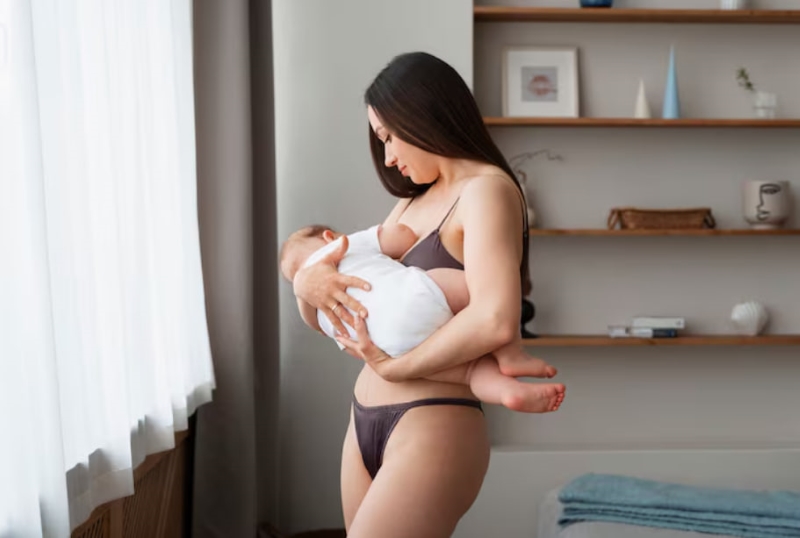 Áp xe vú sau sinh là tình trạng viêm nhiễm ở mô vú, phổ biến ở phụ nữ đang cho con bú 