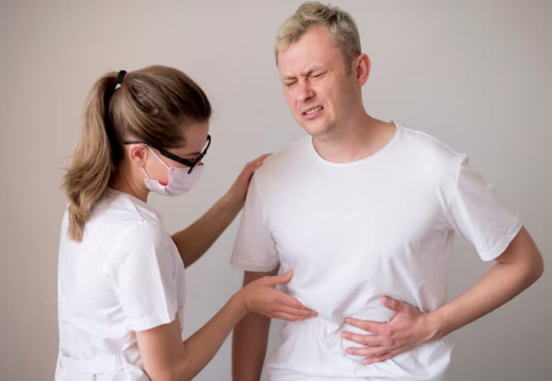 Người có tiền sử mắc bệnh về gan cần thực hiện xét nghiệm bilirubin định kỳ 