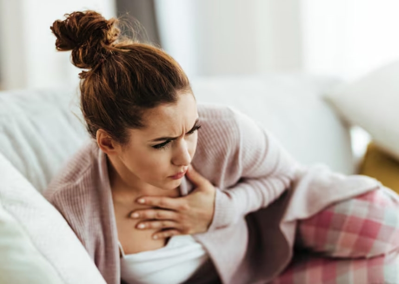 Trào ngược dạ dày là một trong những nguyên nhân gây tức vùng thượng vị khó thở