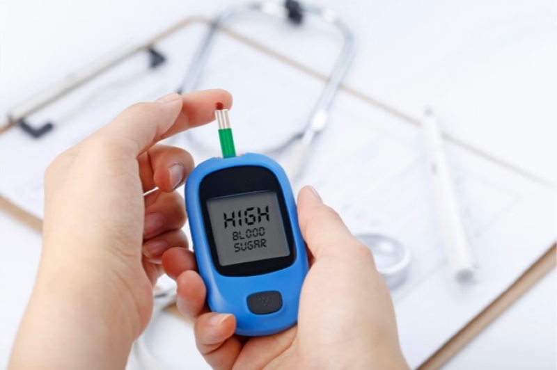 Người mắc bệnh tiểu đường không nên ăn sáng bằng trái cây