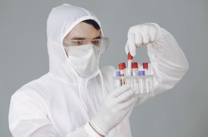 Xét nghiệm huyết thanh học là một trong những phương pháp xét nghiệm phổ biến được Bộ Y tế hướng dẫn trong phát hiện tình trạng nhiễm HIV 