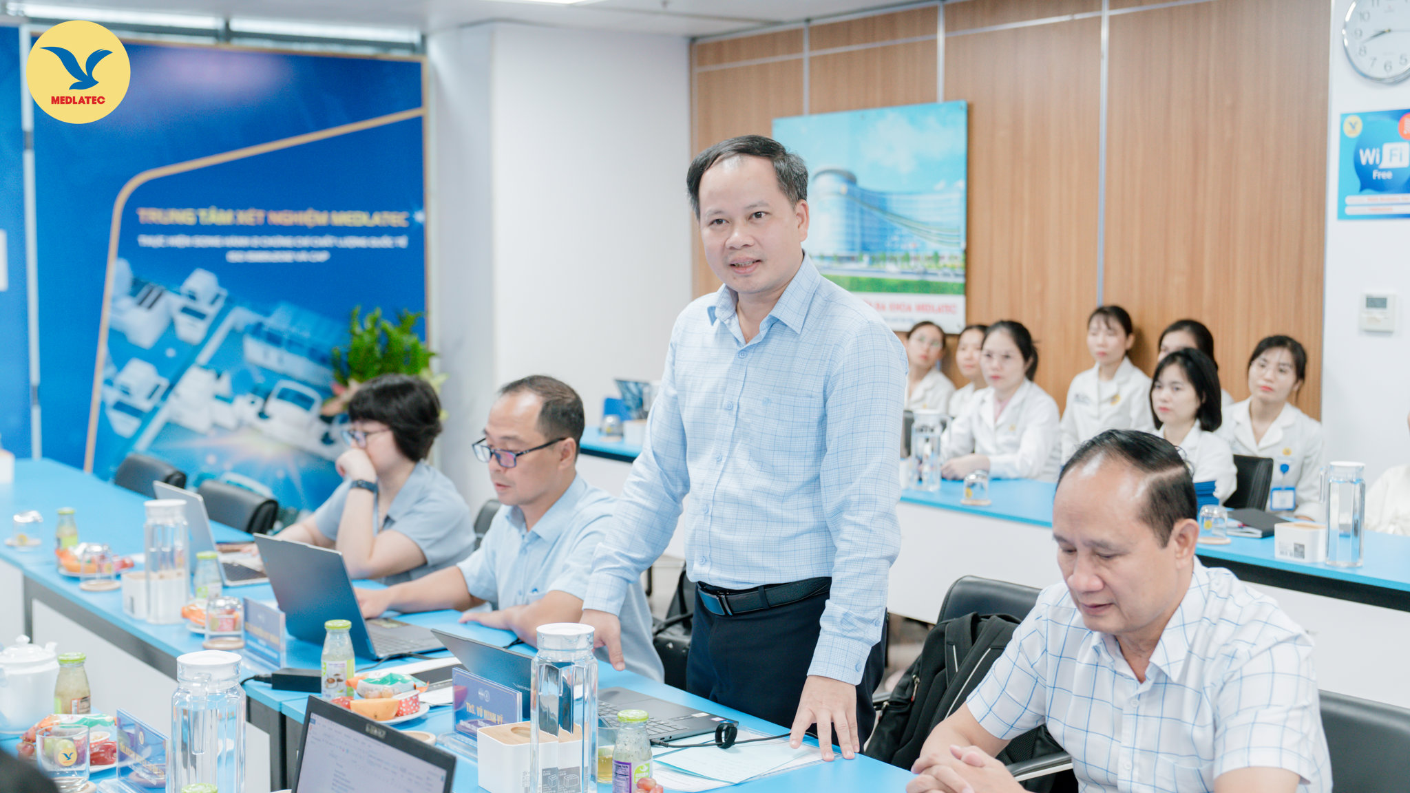 ThS. Vũ Minh Vỹ thay mặt đoàn đánh giá BoA ghi nhận những nỗ lực của MEDLATEC trong việc duy trì hệ thống quản lý chất lượng theo tiêu chuẩn ISO 15189