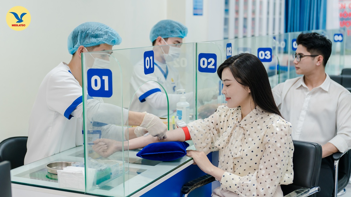 Đến MEDLATEC khám tiền hôn nhân, mang lại sự an tâm cho các cặp đôi trên hành trình làm cha mẹ