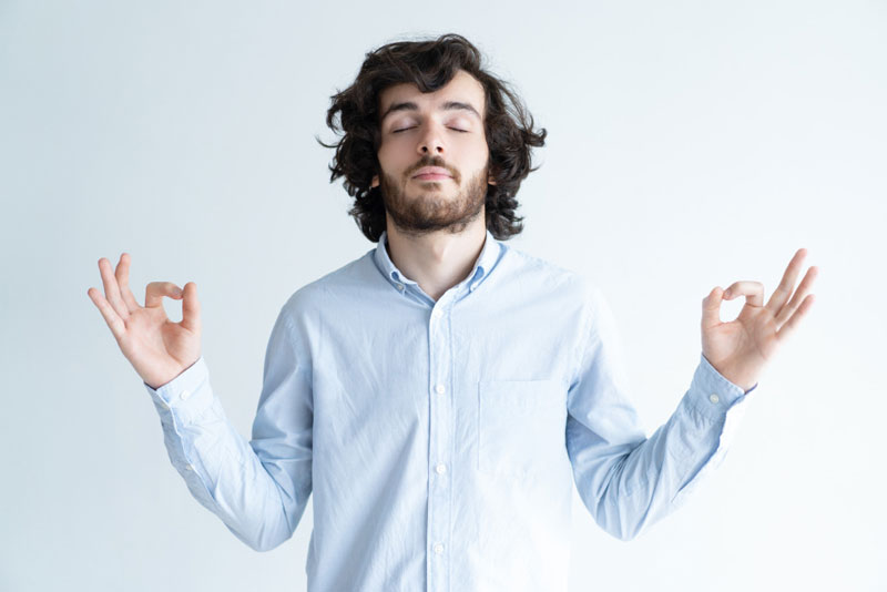 Hít thở thật sâu cũng là một cách giữ bình tĩnh hiệu quả