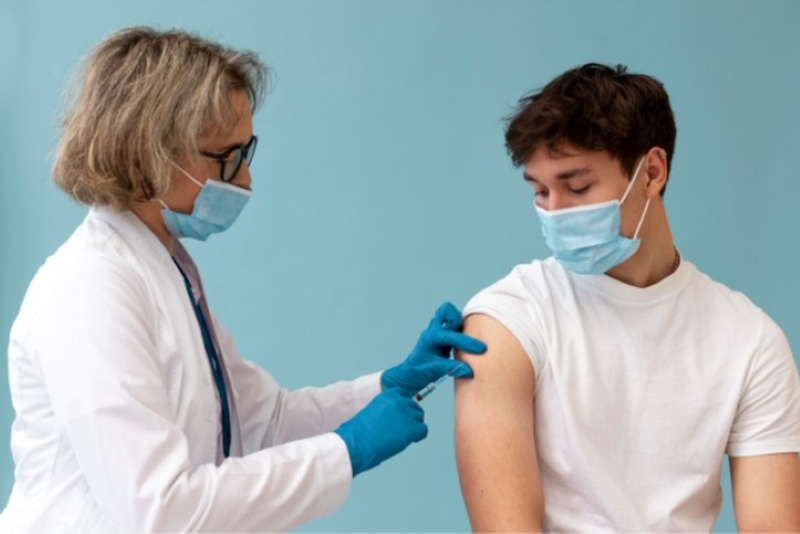 Tiêm HPV cho nam bao nhiêu tuổi là thắc mắc nhiều người quan tâm 