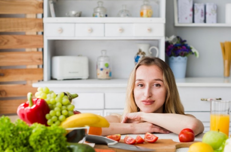 Chú ý chế độ dinh dưỡng lành mạnh để nuôi dưỡng làn da từ bên trong