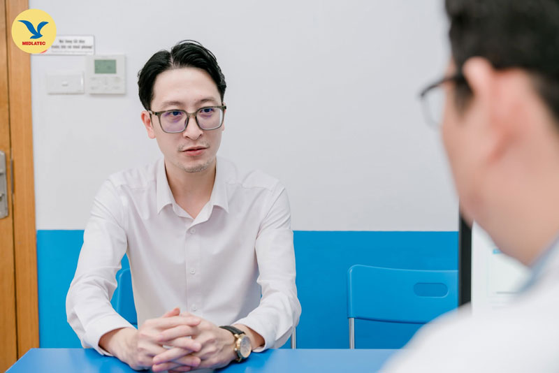 Thủng màng nhĩ có tự lành được không luôn là câu hỏi khiến nhiều người băn khoăn, lo lắng