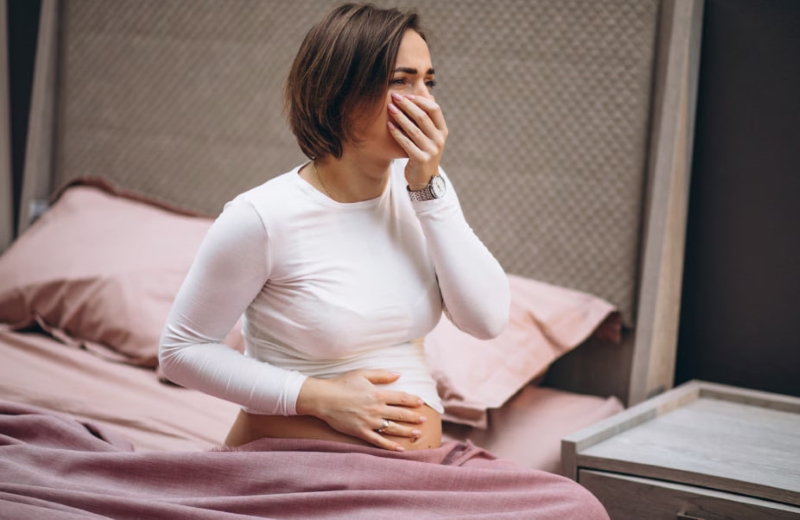 Hiện tượng ra dịch nhầy màu vàng có thể là dấu hiệu sinh lý báo hiệu sắp sinh