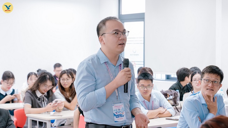 ThS.BSNT Trần Hiền - Phòng Di truyền, Trung tâm Xét nghiệm MEDLATEC chia sẻ báo cáo về kết quả nhiễm sắc thể đồ tại hội nghị