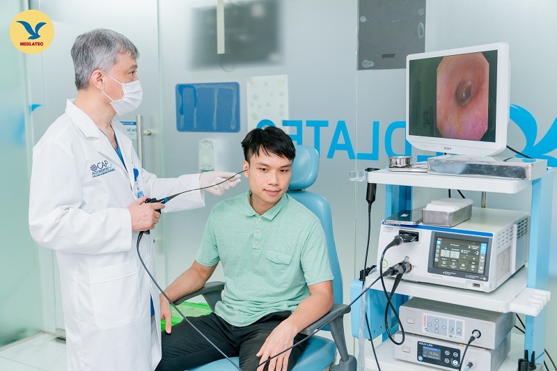 Bệnh lý gây viêm tai có thể kích thích nổi hạch ở má gần tai