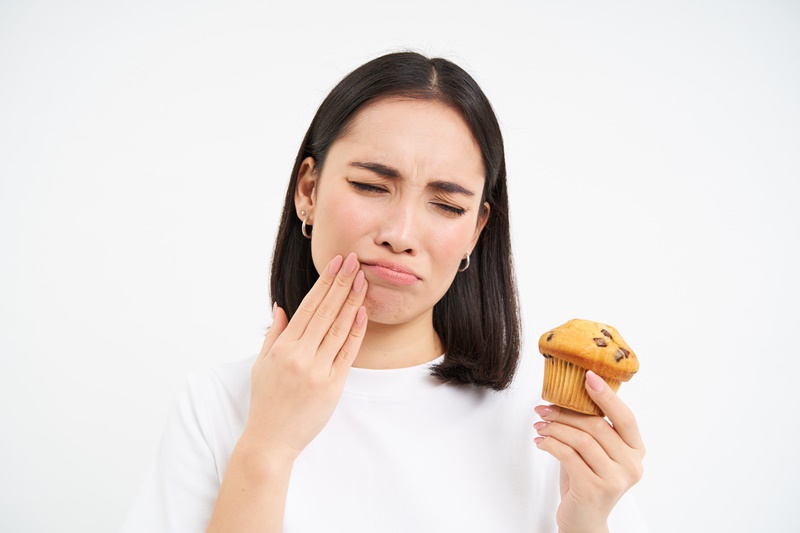 Người bệnh ăn nhai khó khăn khi bị u nang răng