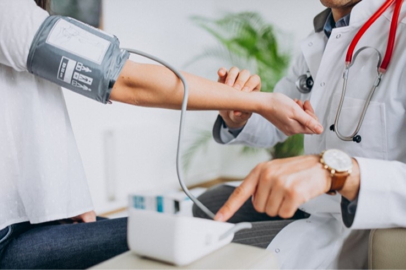 Tình trạng tăng cân đột ngột có thể ảnh hưởng lớn tới mức độ cân bằng của huyết áp và đường huyết 