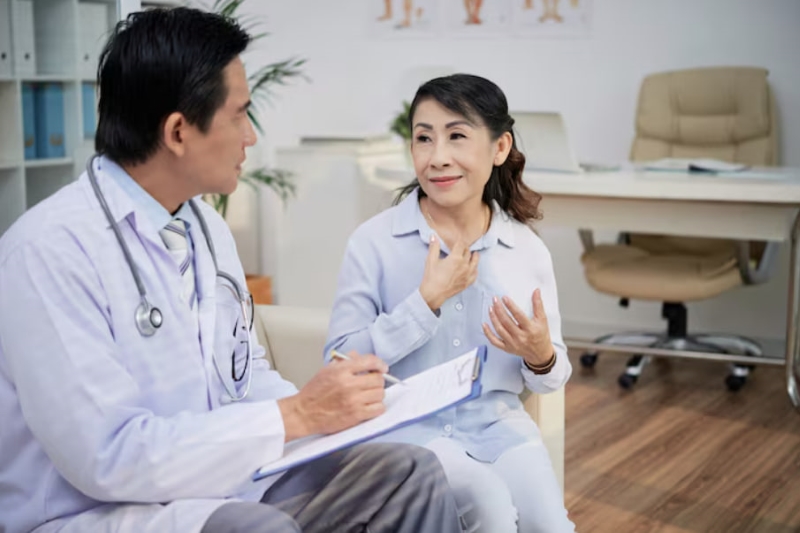 Người bệnh cần tham khảo ý kiến bác sĩ để được tư vấn phương pháp điều trị phù hợp
