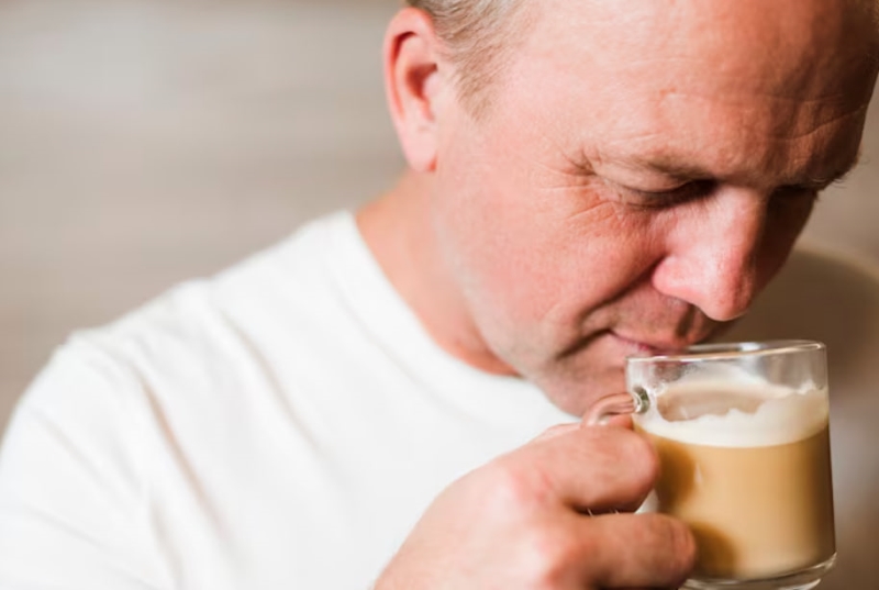 Người thiếu máu não cần tuyệt đối không sử dụng đồ uống chứa caffeine