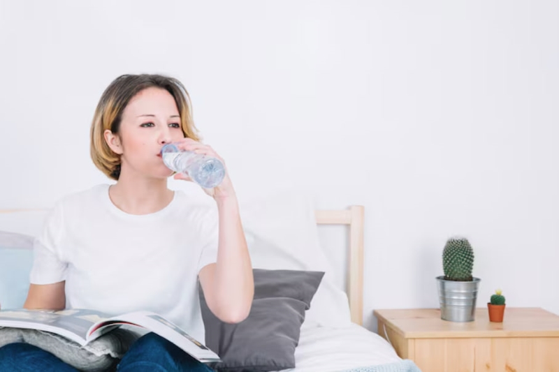 Cung cấp đủ lượng nước cho cơ thể là điều quan trọng