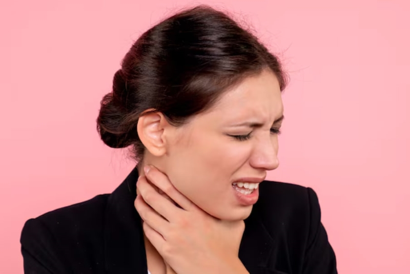 Các bệnh lý tai, mũi, họng có thể khiến hạch dưới hàm sưng to