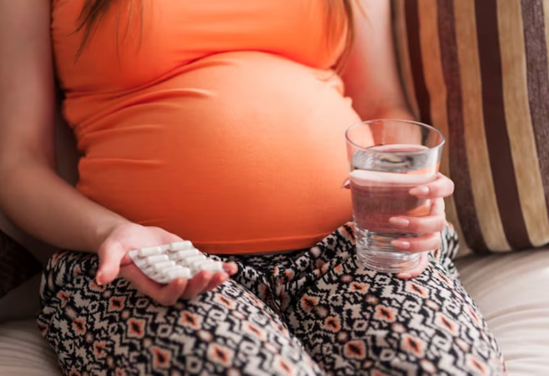 Mẹ bầu tuyệt đối không tự ý sử dụng các loại thuốc khi chưa có chỉ định của bác sĩ 