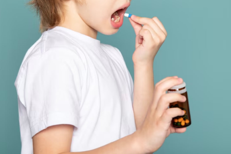 Trẻ sử dụng vitamin A quá liều có thể gặp phải một số tác dụng phụ 