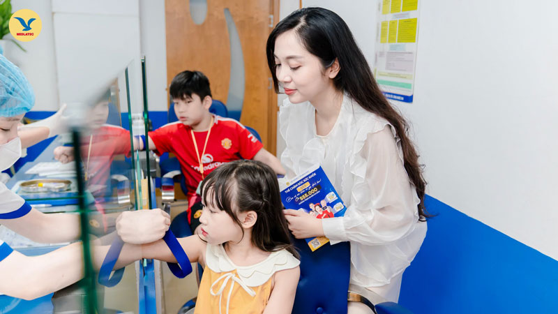 Các bậc phụ huynh nên cho con đi thăm khám sớm tại các cơ sở y tế uy tín khi sức khỏe có dấu hiệu bất thường