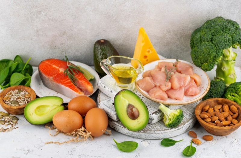 Mẹ nên bổ sung các thực phẩm giàu protein 