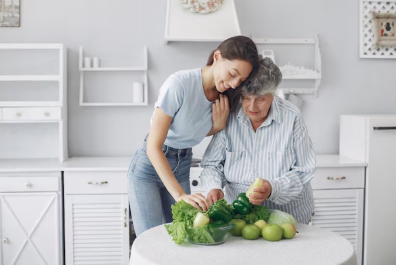 Áp dụng chế độ ăn cân đối và lành mạnh giúp kiểm soát hiệu quả bệnh tiểu đường