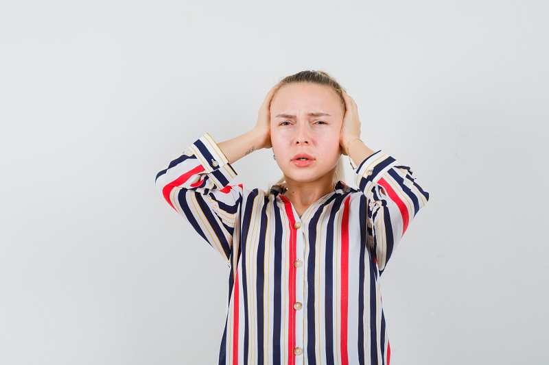 Rối loạn tiền đình có thể gây nên tình trạng bị đau đầu khi lắc mạnh